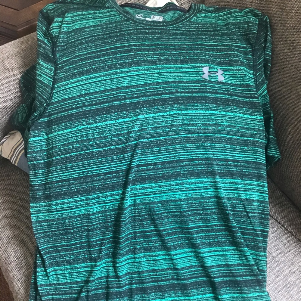 Tee shirt